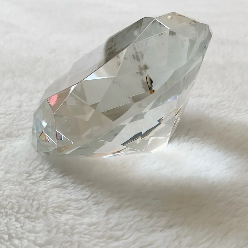 Corning Museum of Glass Diamond-Shaped Crystal Paperweight 3” NWT